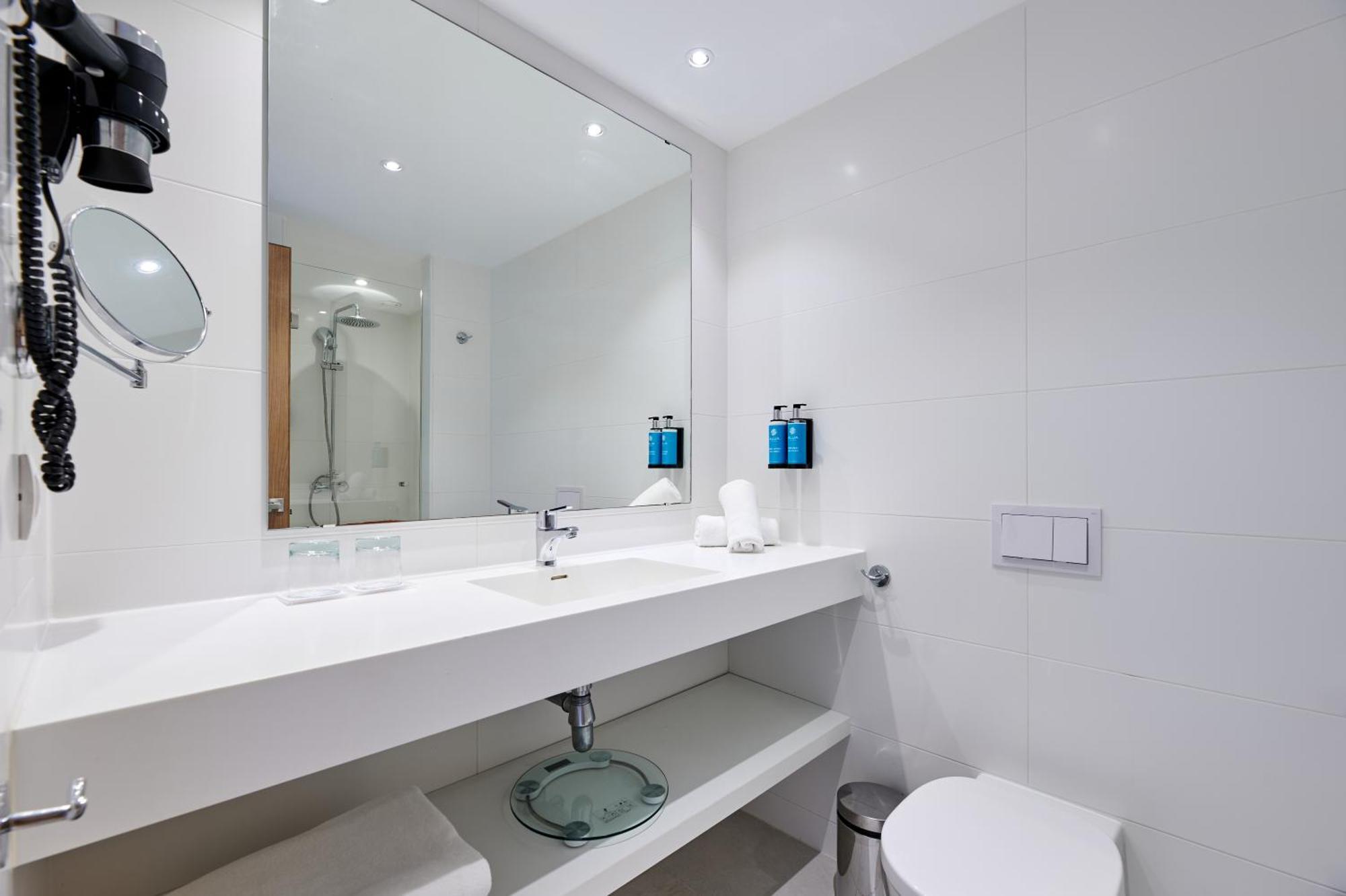 Aluasoul Carolina - Adults Only 4*